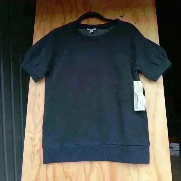 Ladies nwt short sleeve sweatshirt Goodthreads size S oversized - Picture 1 of 4